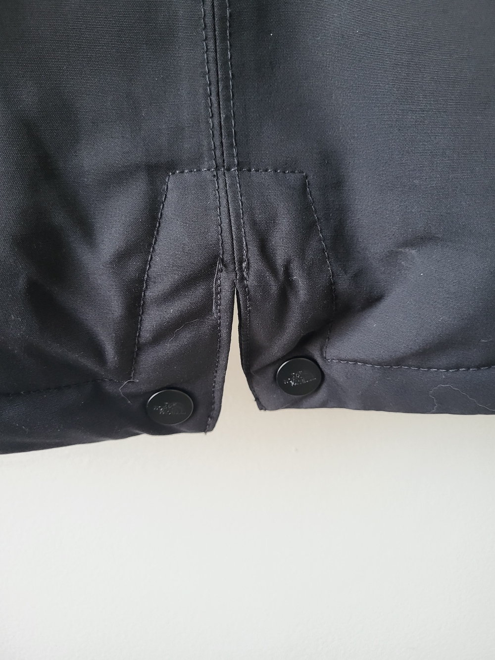 The North Face Tremaya Black Hooded Mid Length Goose Down Cluster Parka - Picture 9 of 12